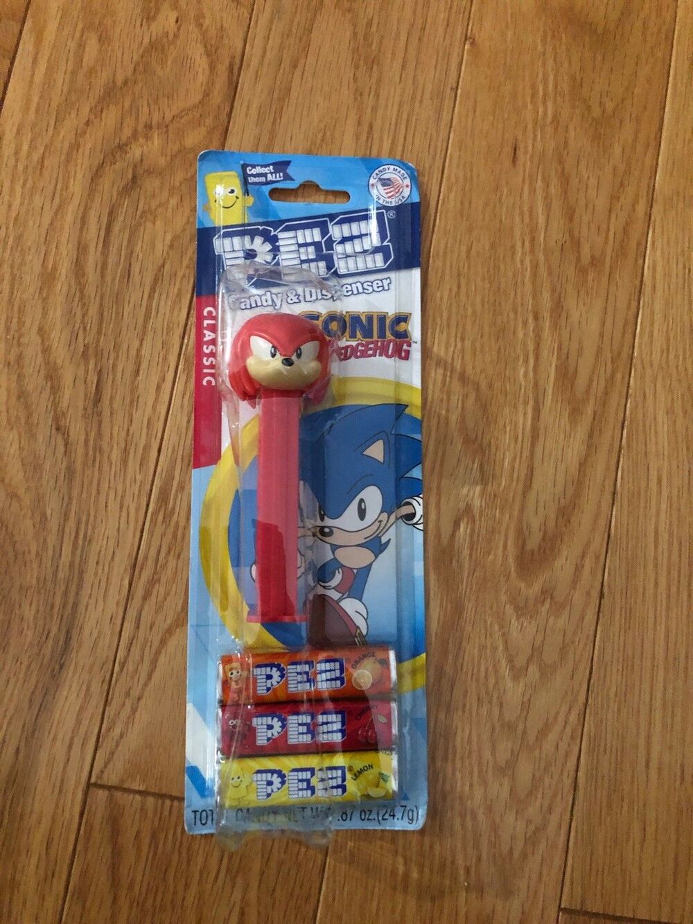 Pez Classics SONIC THE HEDGEHOG Pez Dispenser Red Collectible Expires 2029 New